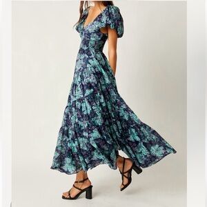 FREE PEOPLE Floral
SUNDRENCHED Short
Sleeve Maxi Dress Floral Puff Sleeve XS New